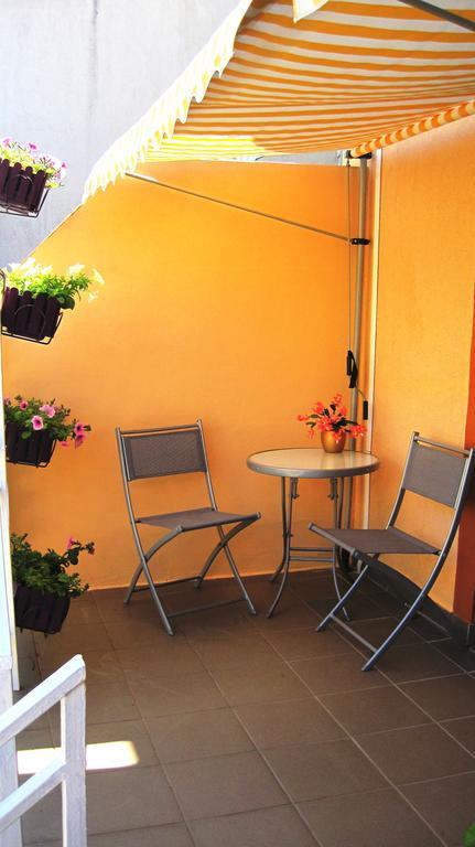 Friendly People'S Guest House Zadar Exterior photo